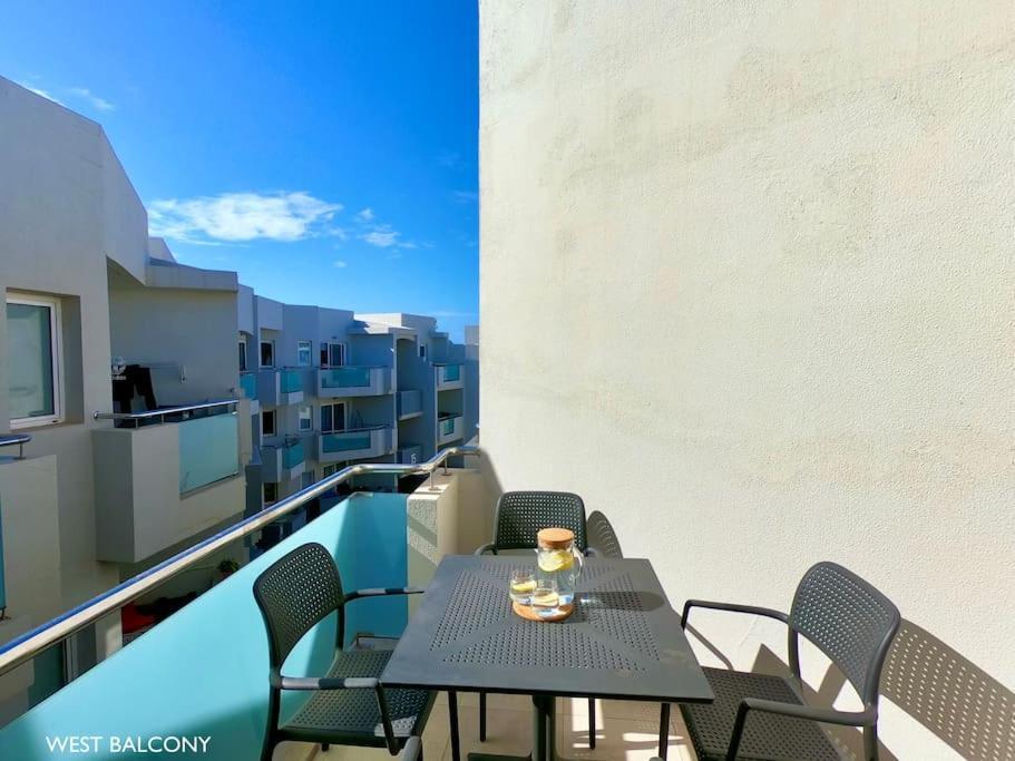 La Cabanana - Apartment W Pool And High-Speed Wifi คอร์ราเลโฮ ภายนอก รูปภาพ